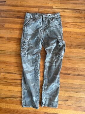 Wrangler camo cargo pants